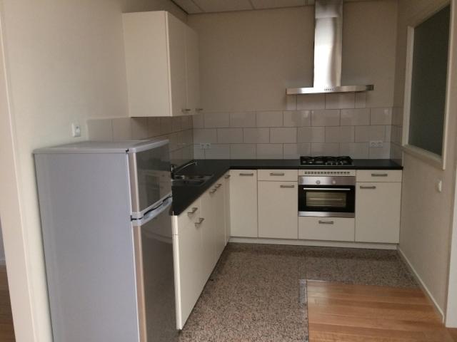 Ruim appartement beschikbaar