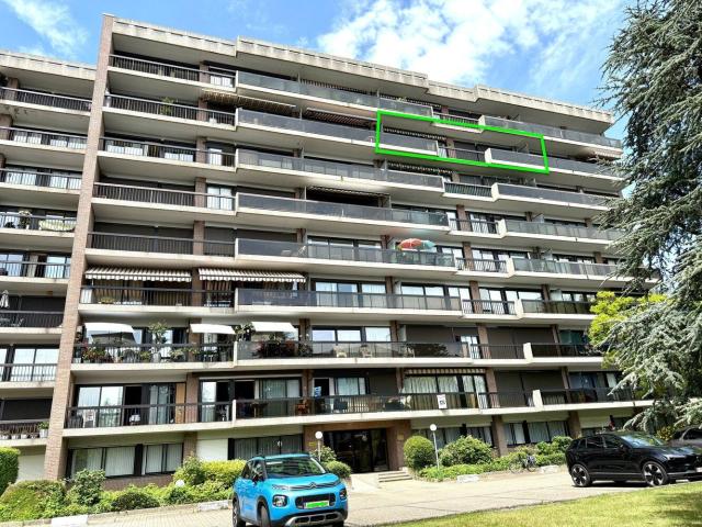 Ruim appartement in centrum Ronse!