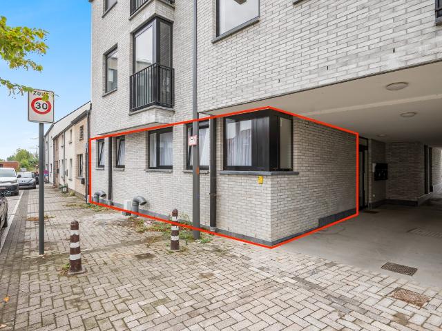 ruim appartement te huur te steendorp