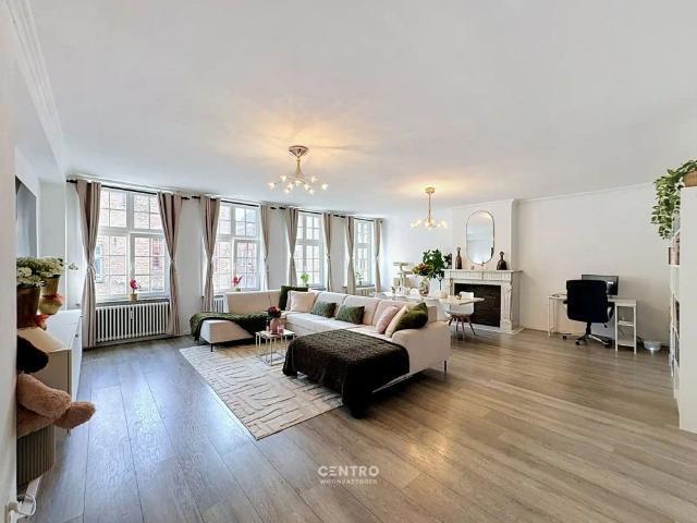 Ruim appartement 152m2 op leuke ligging te Brugge!