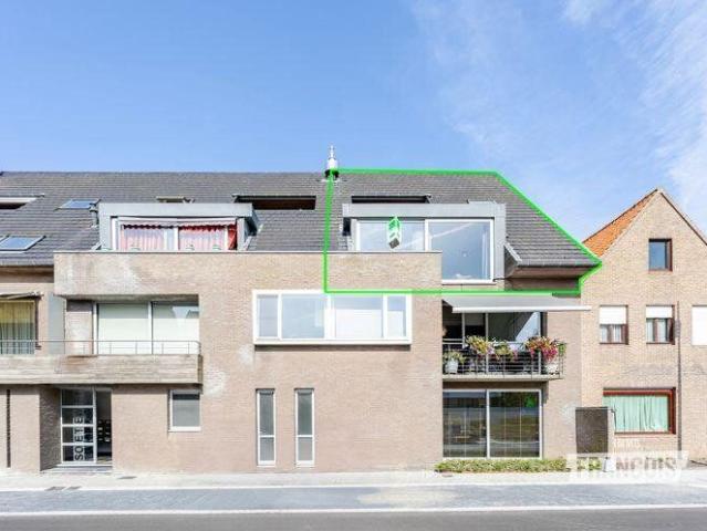 Ruim duplex appartement in centrum Zedelgem