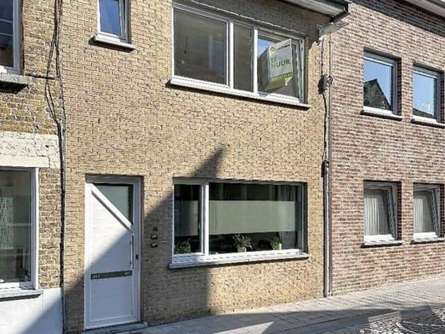 Ruim duplex appartement met zonnig terras in centrum Koekel