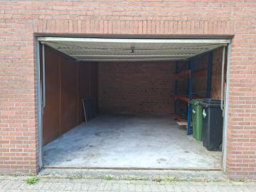 Ruim duplexappartement met 2 slaapkamers en garage in centrum Herzele