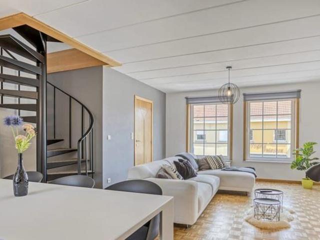 Ruim duplexappartement met 2 slaapkamers