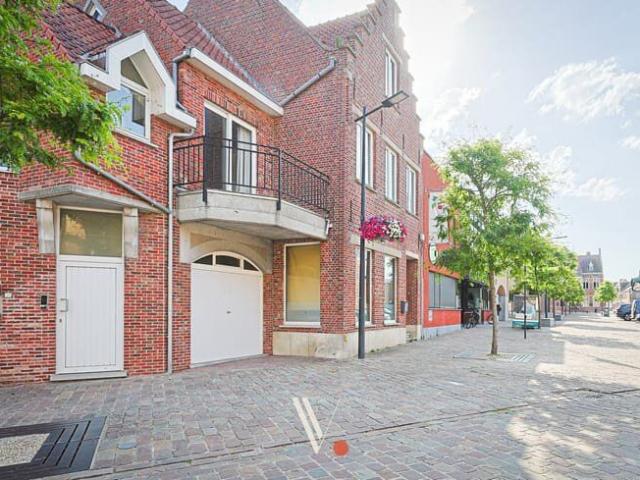 Ruim duplexappartement met 2 terrassen en garage