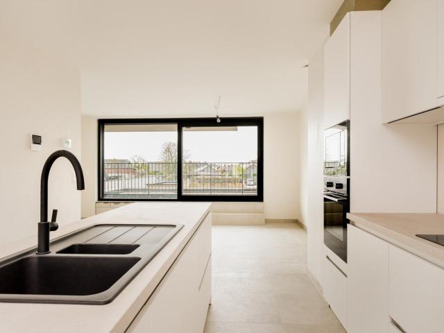 Ruim doorzonappartement nabij het centrum
