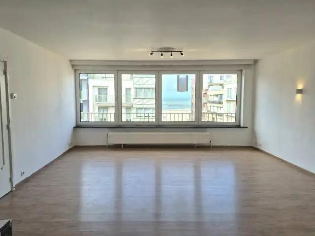 Ruim drie slaapkamer appartement te huur op jaarbasis