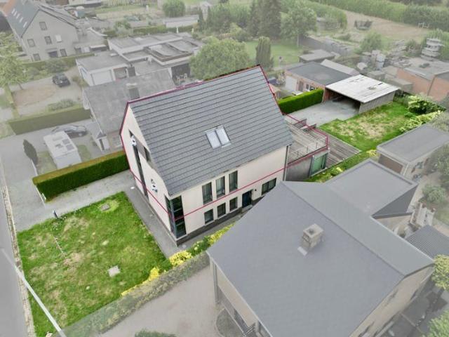 Ruim én Modern Duplexapp met 3 SLPK, Terras én staanplaats!
