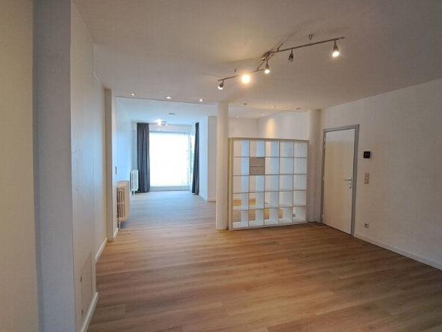 Ruim en comfortabel 1 slaapkamerappartement met terras te.