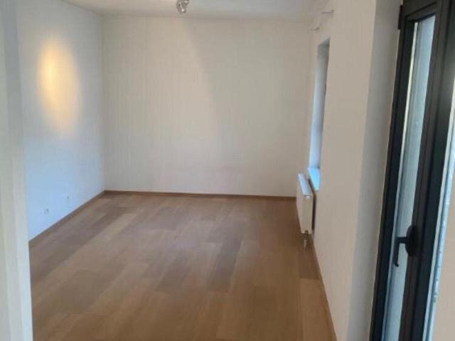 Ruim en licht 2 slaapkamer appartement met groot terras