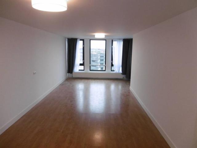 Ruim en lichte gestoffeerd appartement 98m2 met