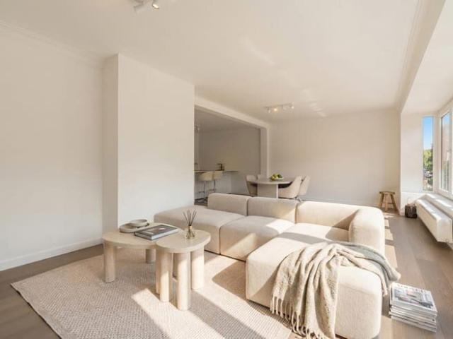 Ruim en lichtrijk 2 slpk appartement op de Prinsenlaan