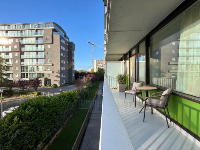 Ruim en lichtrijk tweeslaapkamer appartement op topligging