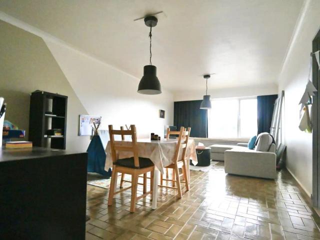Ruim en lichtrijk appartement beschikbaar vanaf 1/8