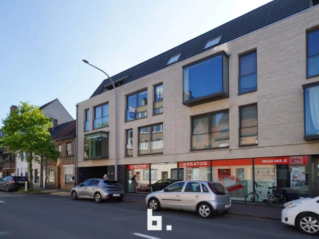 Ruim en lichtrijk appartement met 2 slaapkamers op topligging in Sint Andries