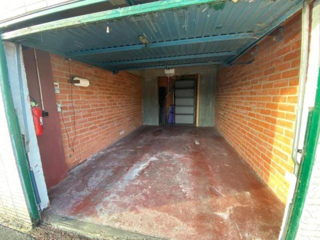 RUIM en RUSTIG gelegen appartement met 3 slaapkamers en garage