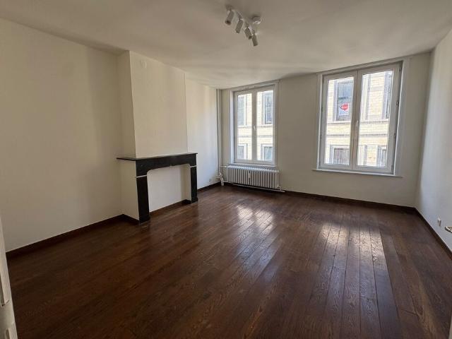 Ruim en stijlvol appartement met 2 slaapkamers in het hart van Oostende