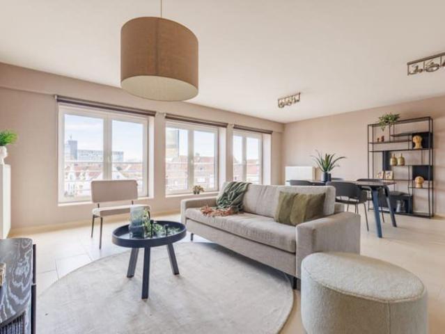 Ruim energiezuinig 3 slaapkamerappartement 2 verdiepen