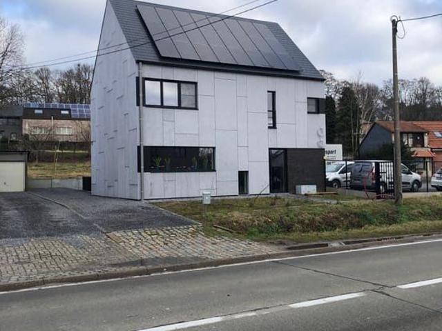 Ruim, energiezuinig 3 slpk appartement van 131 m² in Gelrode