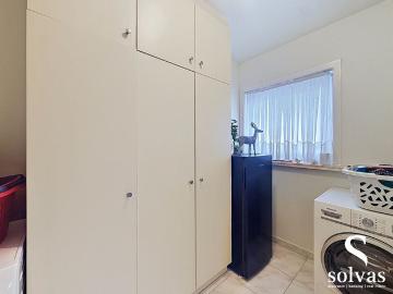 Ruim gelijkvloers appartement