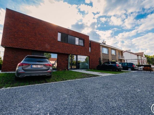 Ruim gelijkvloers appartement te huur in Bilzen – 120 m².