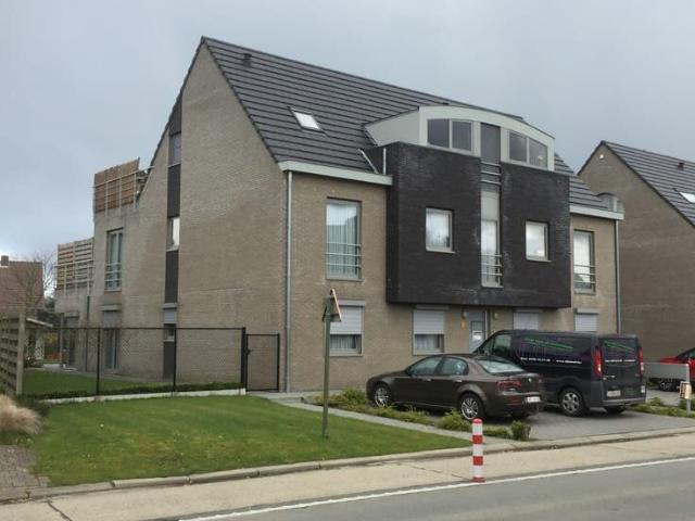 Ruim gelijkvloers appartement met tuin in Hulshout