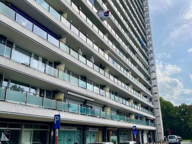 Ruim hoekappartement met 3 slaapkamers en terras
