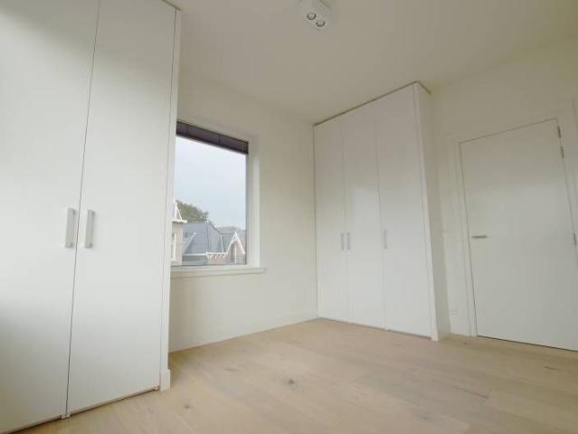 Ruim luxe appartement te huur aan de Weissenbruchlaan