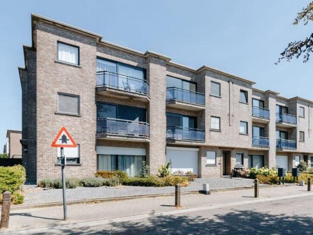 Ruim lichtrijk appartement te Vremde