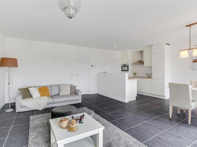 Ruim tweeslaapkamerappartement 100 m² met zuid gelegen terras en garagebox in centrum Turnhout