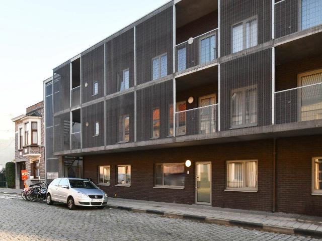 Ruim wonen met een zonnige tuin vlak bij Gent Sint Pieters