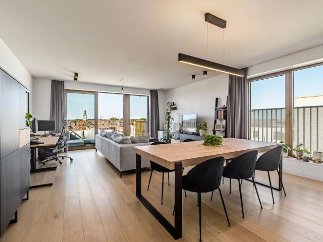 Ruim 1 slaapkamer appartement met ondergrondse staanplaats