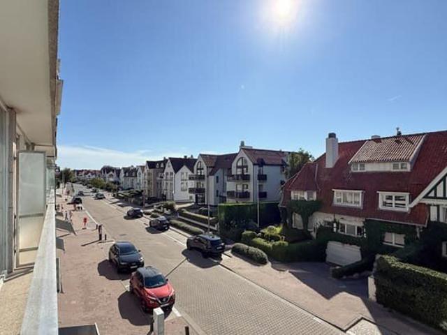 Ruim 1 slaapkamerappartement op toplocatie Kustlaan – Zoute