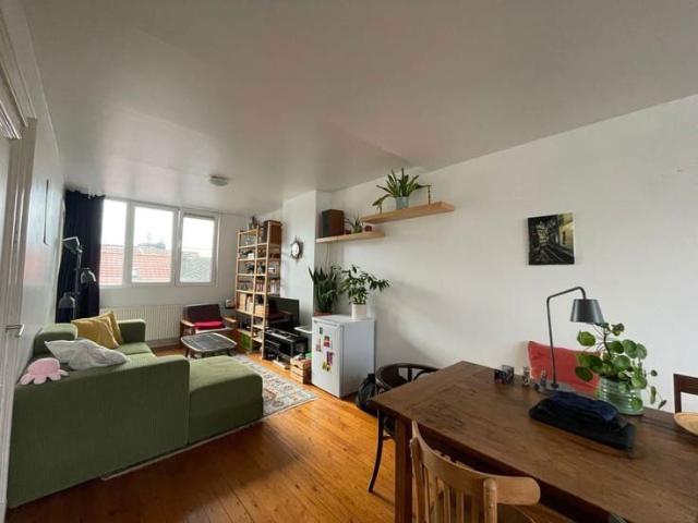 Ruim 2 slaapkamer appartement in bruisende Antwerpen Zuid