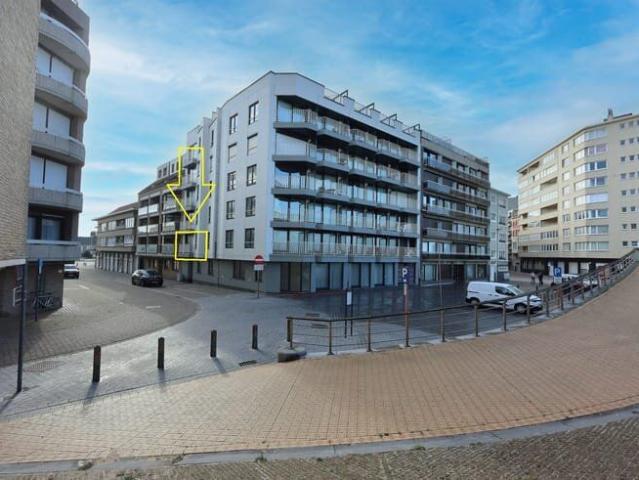 Ruim 2 slaapkamer appartement met 2 terrassen nabij de Ze.
