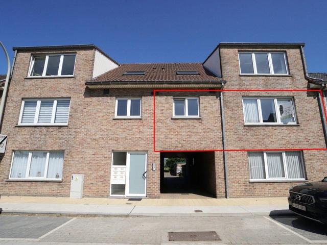 Ruim 2 slaapkamer appartement met garage te Ertvelde