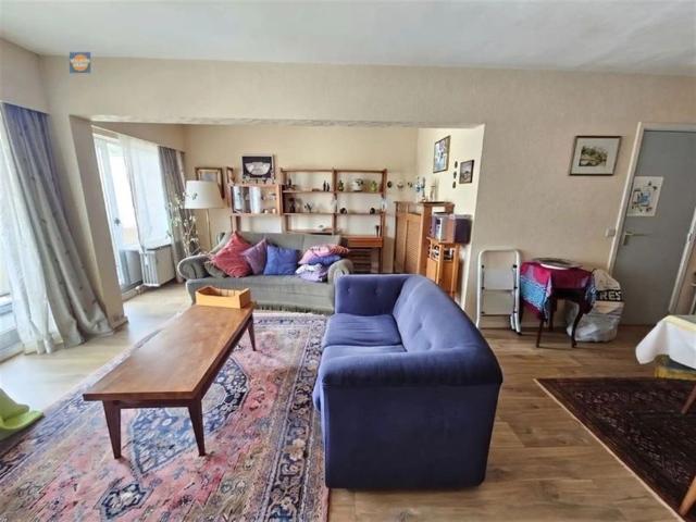 Ruim 2 slaapkamerappartement met terras en garage in Willebroek