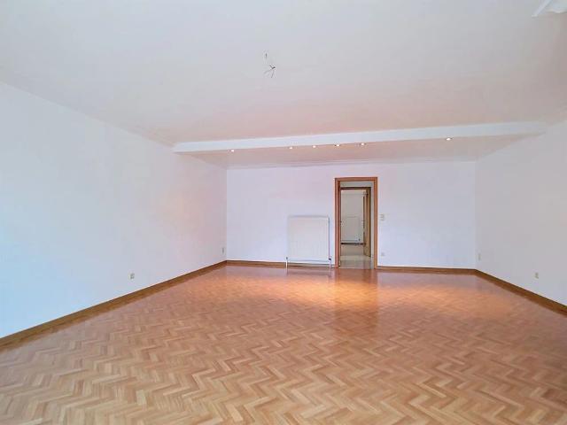 Ruim 2 slaapkamerappartement met twee terrassen op een goede locatie