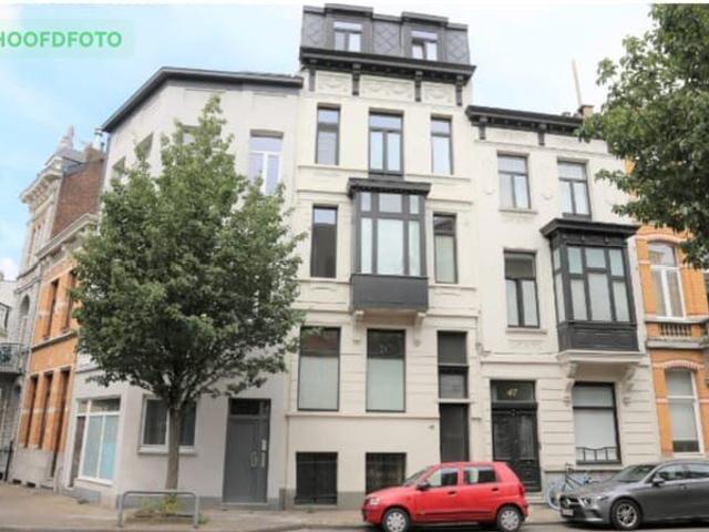 ruim 2 slk appartement met dressing in Antwerpen Berchem