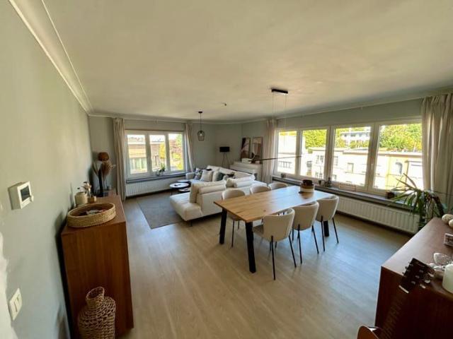 Ruim 3 slaapkamer appartement te huur in Deurne Zuid