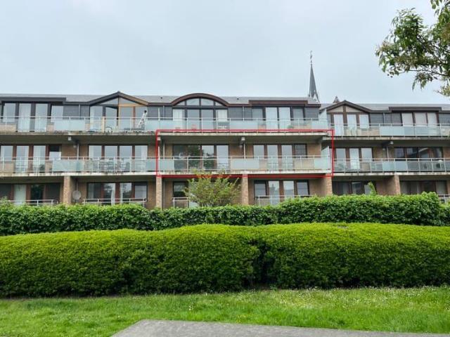 Ruim 3 slaapkamer appartement met ondergrondse garage