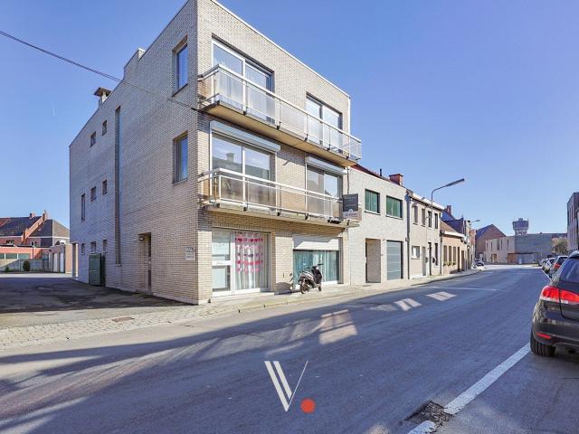 Ruim 3 slaapkamerappartement met 2 terrassen, garagebox e.