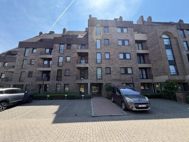 Ruim 3 slaapkamerappartement op toplocatie aan de Parklaan i