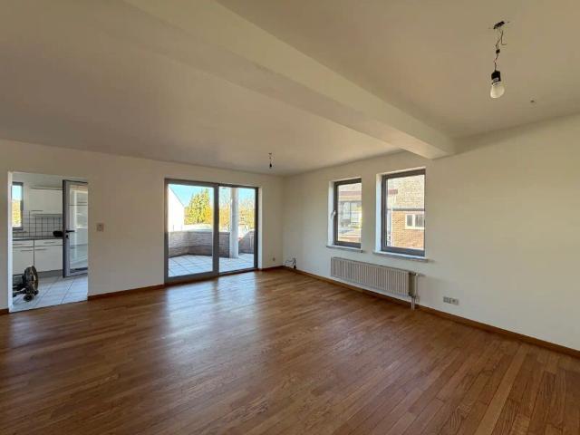 Ruim 3 slpk appartement te huur in Hechtel Eksel