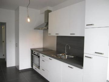 Ruim 3 slpk. appartement met garage