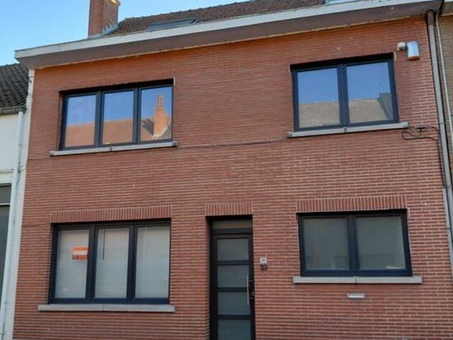 Ruim 4 slaapkamer huis in Grimbergen