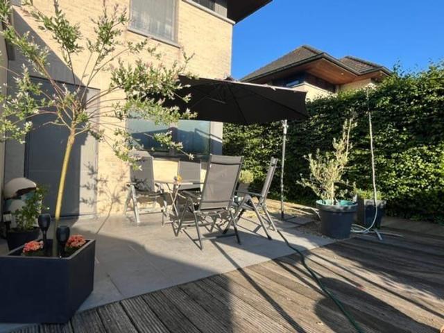 Ruim 4 slpk huis met tuin te Breedhout Halle