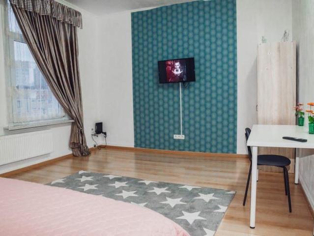 Ruim 6 slaapkamer huis met terras in Antwerpen