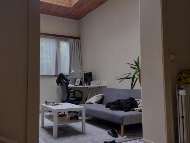 Ruime 34m2, lichtrijke, gemeubelde studio Sint Lievenslaan 107