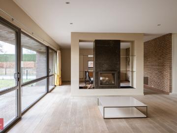 Ruime villa te huur